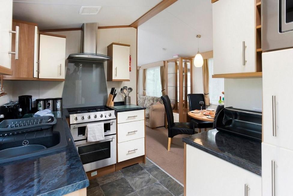 Newby Bridge Country Caravan Park Экстерьер фото